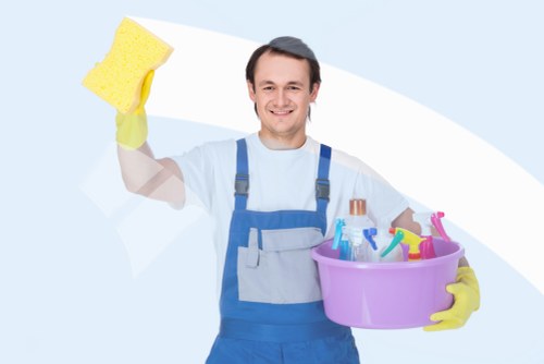 Local patio washing service removing algae and dirt from paving in Richmond
